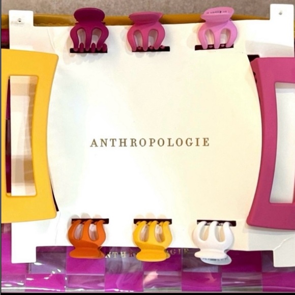 Anthropologie Marcus Adler Y2K Claw Hair Clips, Set of 8 - Picture 5 of 9
